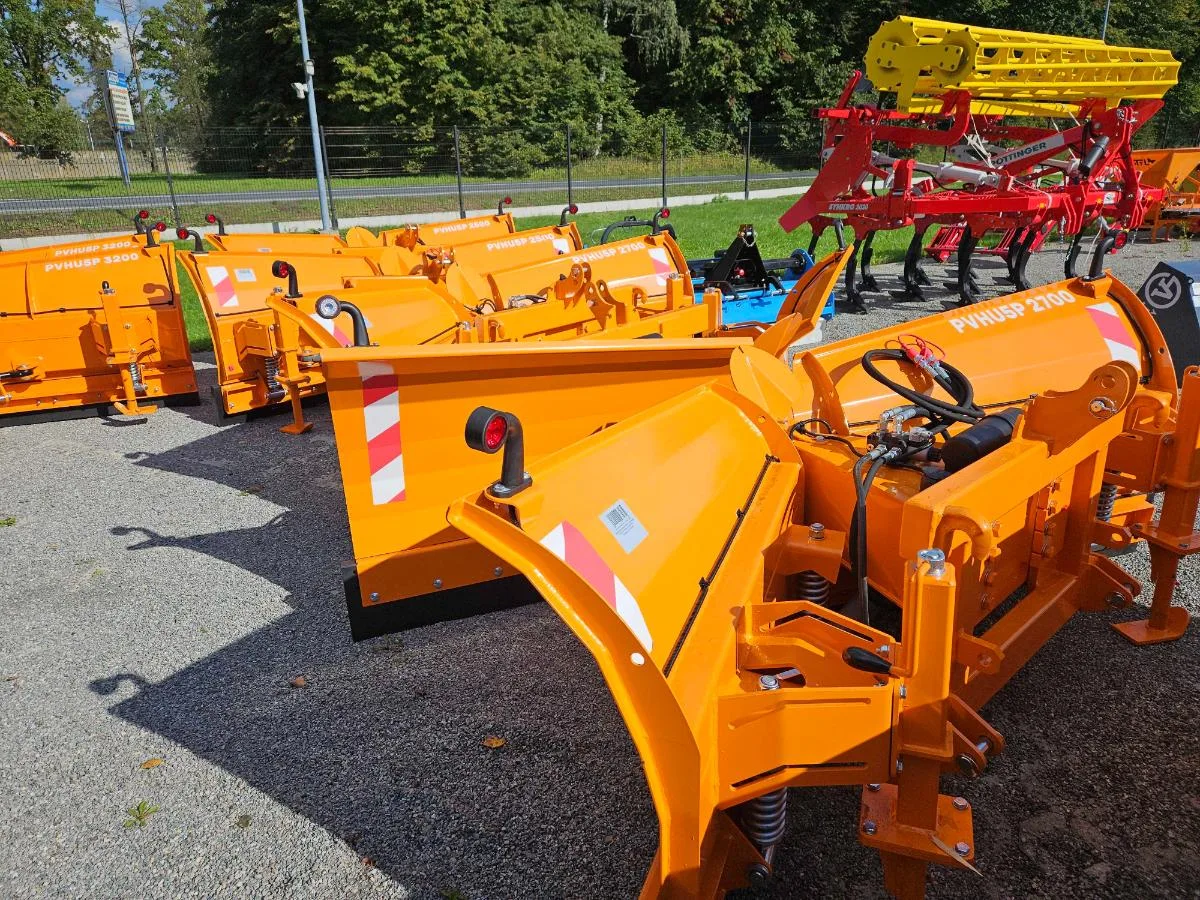 Pług do śniegu 2.5m-3.2m 75–150 KM TUZ EURO + sterownik | PVHU5P Volant - Metal-Technik | zdjęcie 15 z 15 | WC-8793 | Motofarma.pl