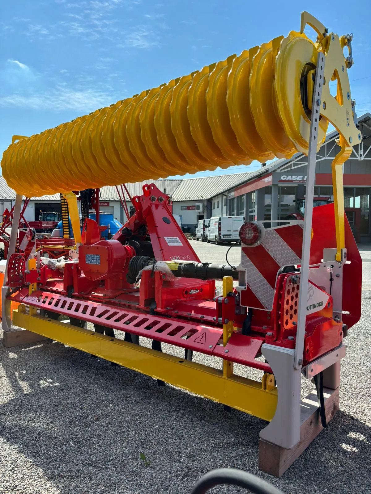 Agregat uprawowo-siewny PÖTTINGER LION 3030 + VITASEM M 3000 DD | zdjęcie 6 z 9 | POT-LION3030-VITASEM3000DD | Motofarma.pl