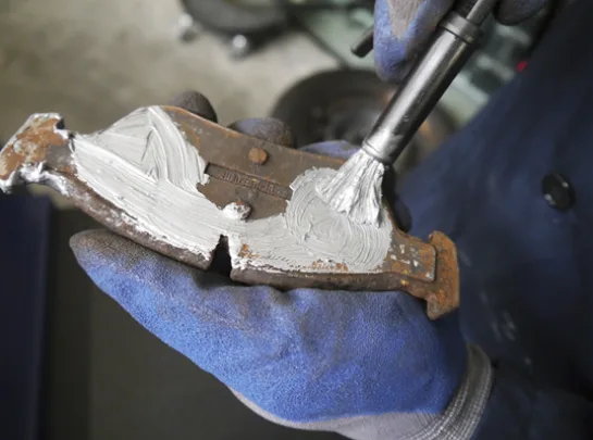 Smar kontaktowy z dodatkiem aluminium S424 FORCH + zmywacz do hamulców FOSKAR
