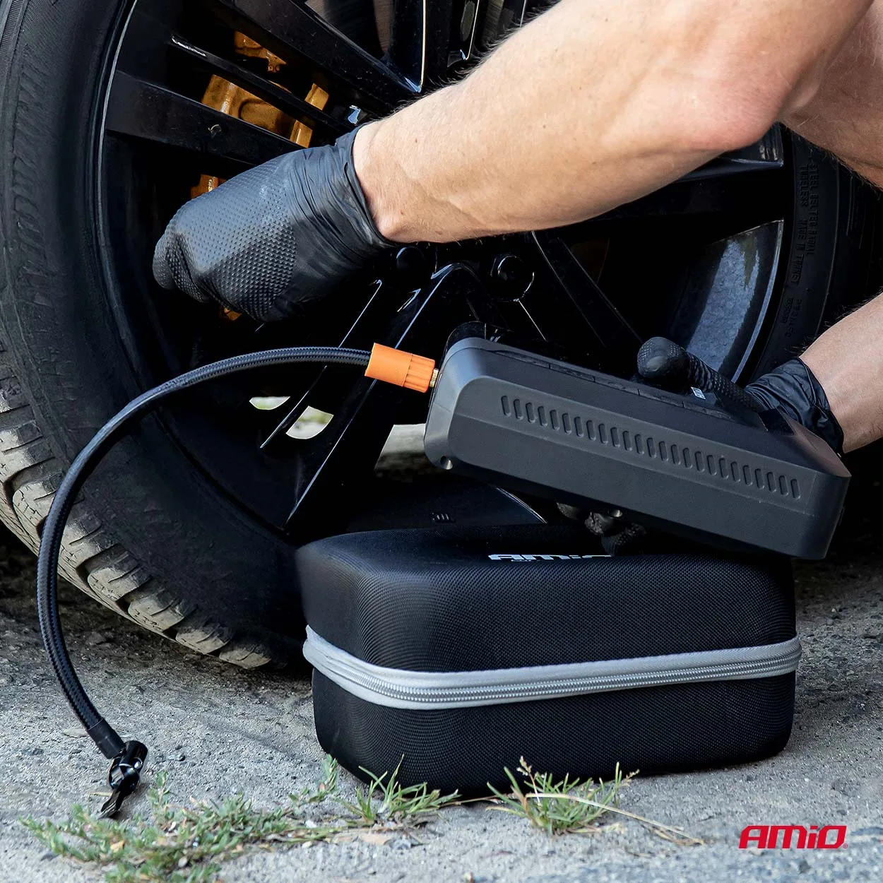 Urządzenie rozruchowe 4w1 booster powerbank kompresor latarka LED 12V 12Ah - Amio | zdjęcie 4 z 16 | A04677 | Motofarma.pl