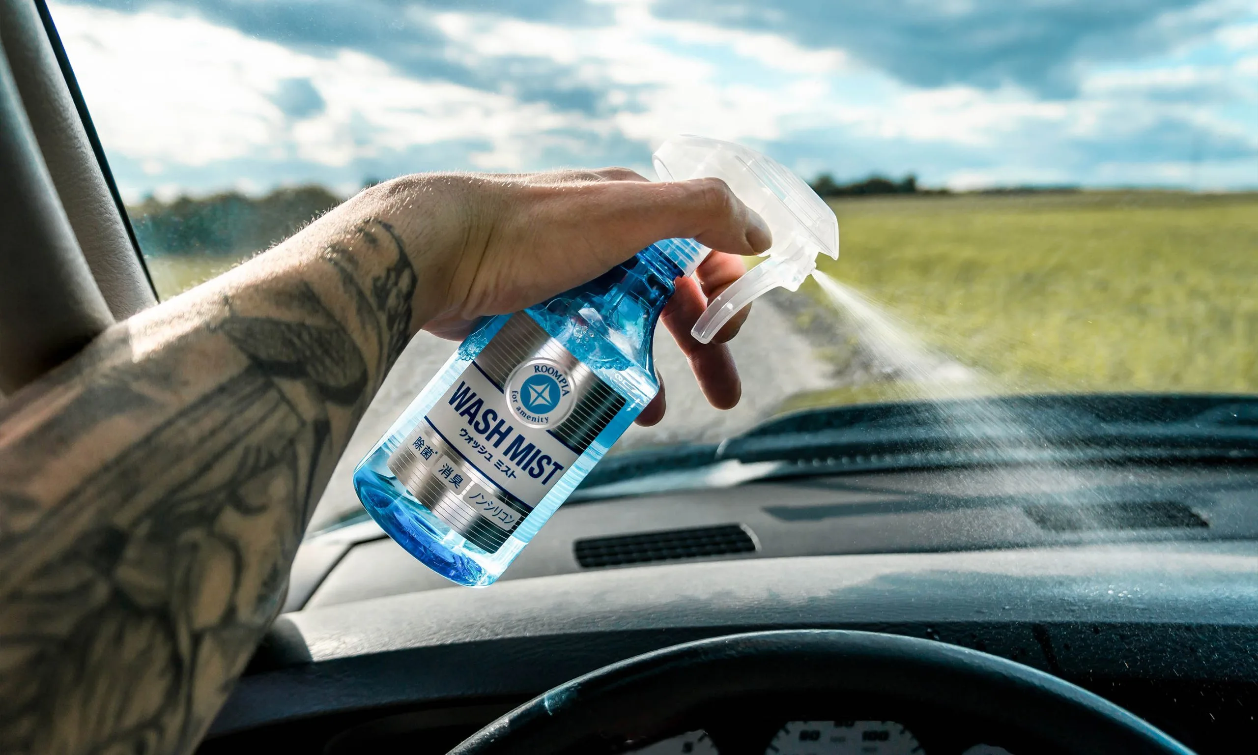 SOFT99 New Fabric seat Cleaner szczotka gratis +  SOFT99 Wash Mist 300ml + mikrofibra